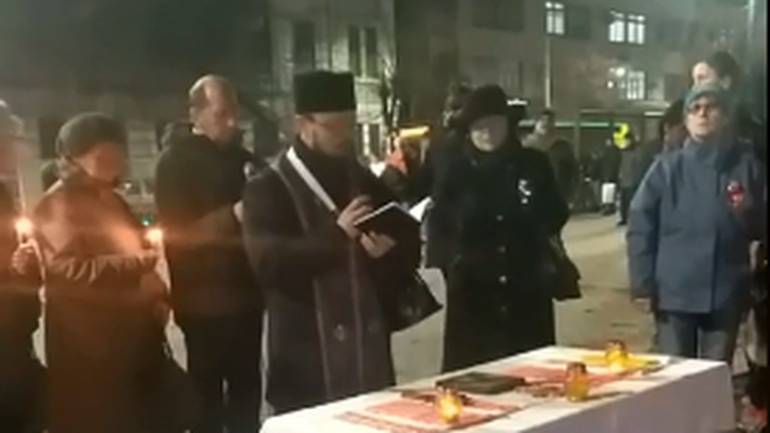 У Вінниці вшановують пам`ять розстріляних на Майдані (ОНЛАЙН-ТРАНСЛЯЦІЯ)