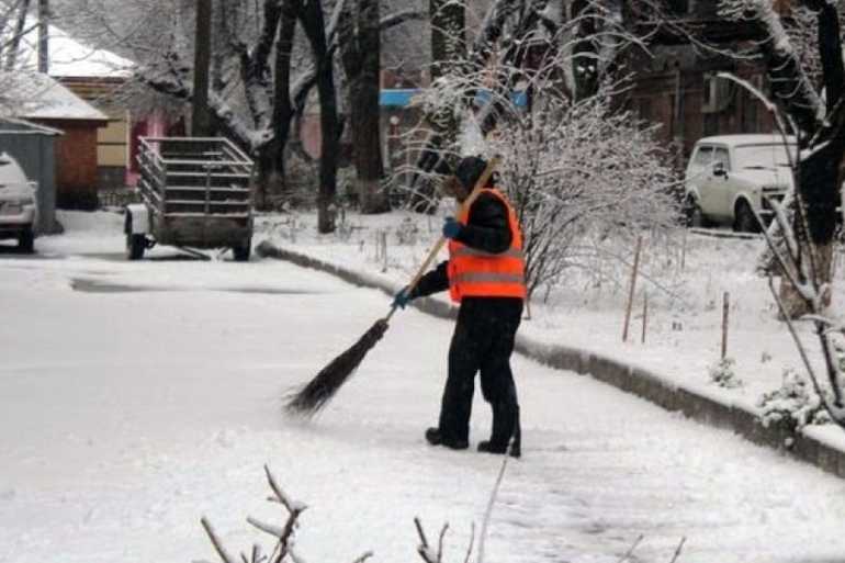 двірник у Вінниці фото
