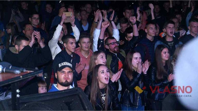 У Калинівці ловили футболки та шаленіли під український рок (ФОТО)