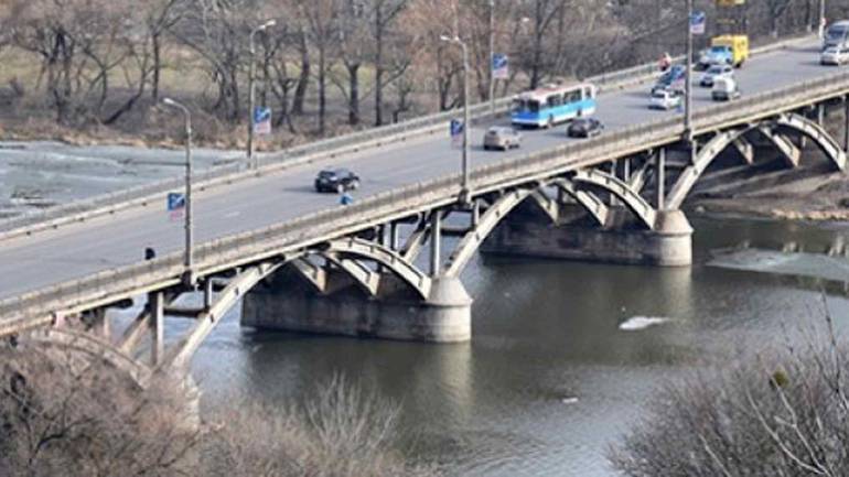 Махінації по-вінницьки: чому Київський міст обійшовся майже в 100 мільйонів гривень (ВІДЕО)
