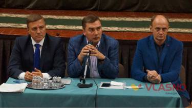 Демократична опозиція має створити єдину партію і висунути спільного кандидата у Президенти, &ndash; Добродомов**