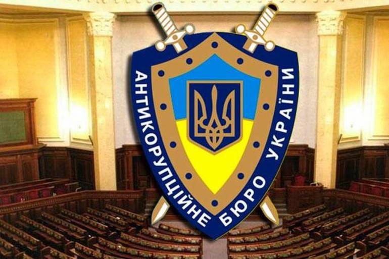 &ldquo;При бажанні можна і без Нацбюро пересаджати хабарників вищого рангу&rdquo; - громадський активіст