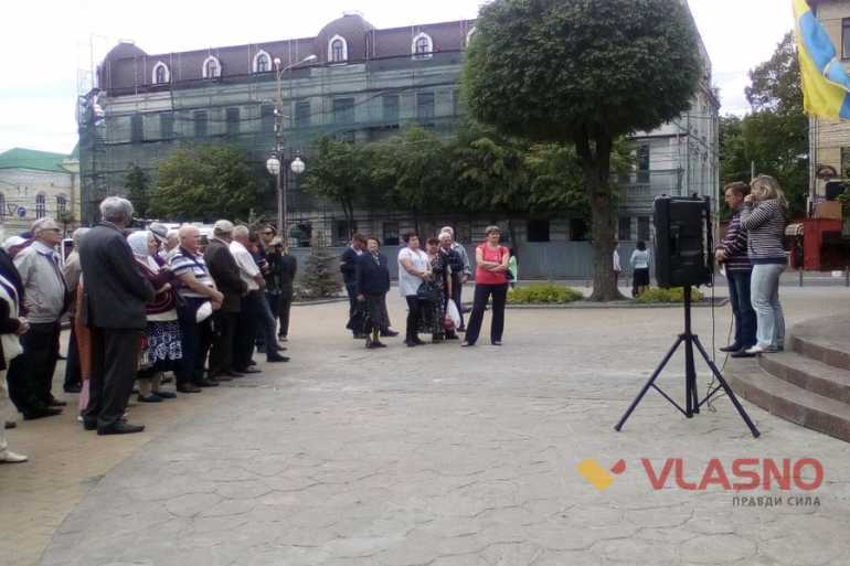 Вінницькі активісти збиратимуть підписи за заборону Московського Патріархату 