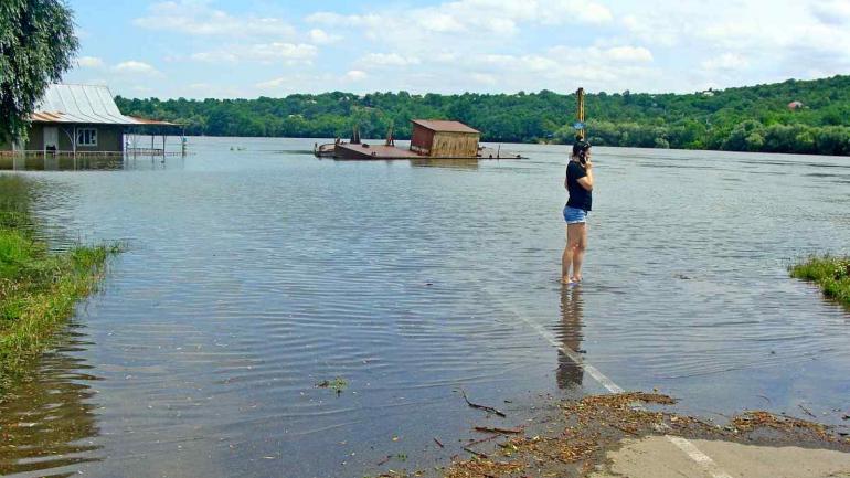 Ямпіль та Могилів-Подільський все ще під загрозою підтоплення, - ДСНС