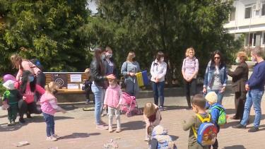 Матері Іллінців вимагають відкрити дитячі садочки
