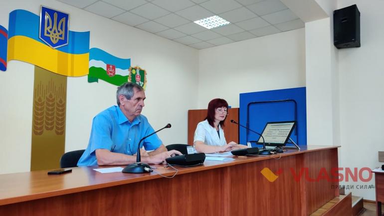 Голові Вінницької районної ради та її заступнику підняли зарплату