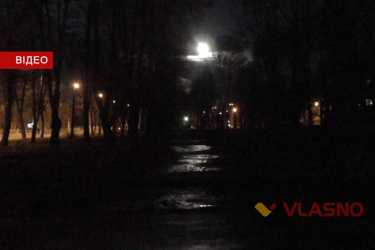 темна алея у Вінниці фото