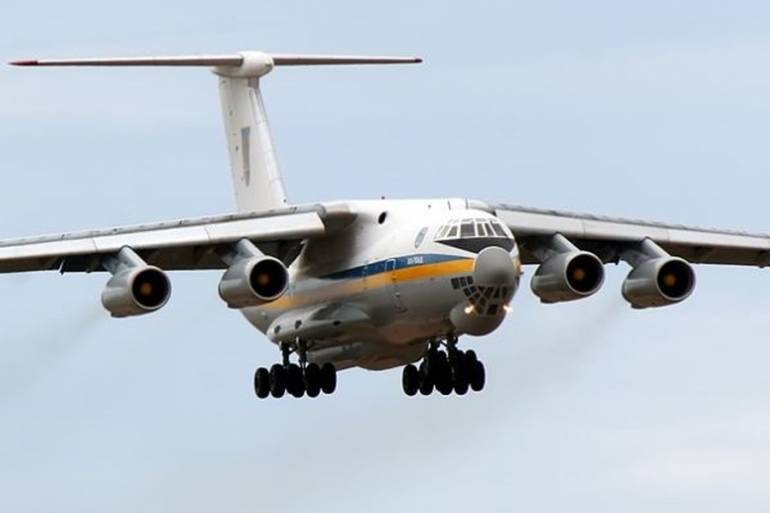 Літак з евакуйованими українцями вилетів з Делі фото