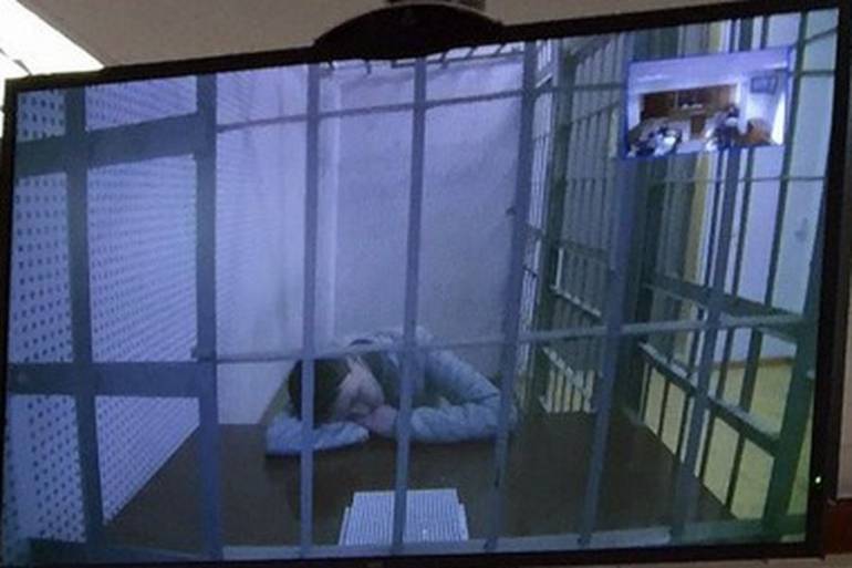 Московський суд залишив Савченко за ґратами 