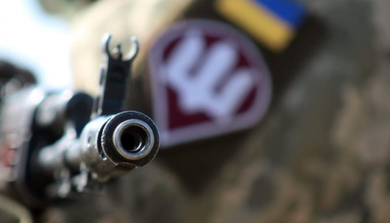 Минулої доби у зоні ООС поранено українського військового