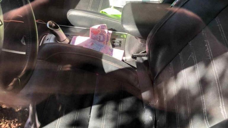 П'яний водій намагався дати хабаря вінницьким патрульним