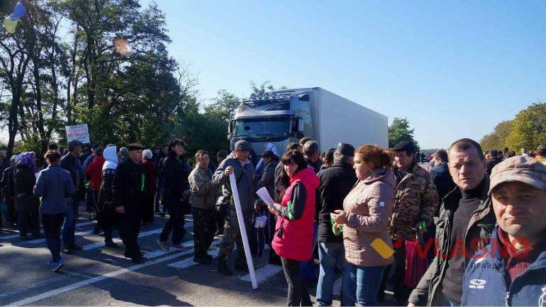 Мешканці 12 населених пунктів Вінниччини перекрили міжнародну трасу
