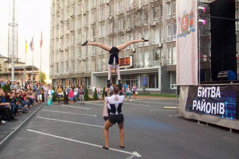 Творча Битва районів у Вінниці фото