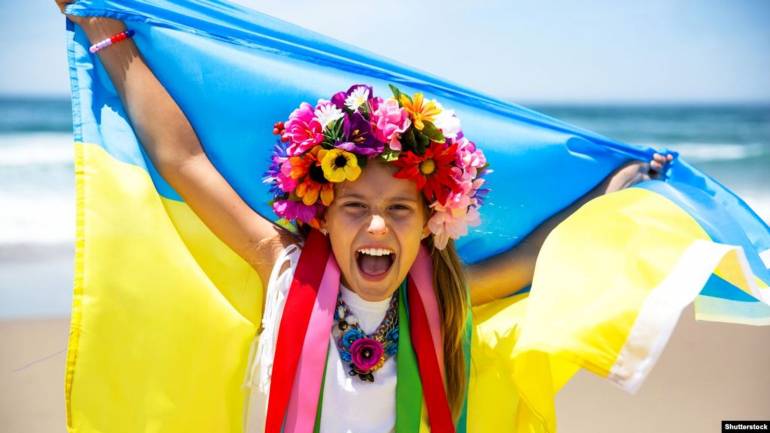 Сьогодні в Україні відзначають День Державного Прапора