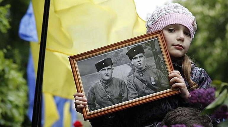 Українці відзначають 75-ту річницю визволення від нацистів