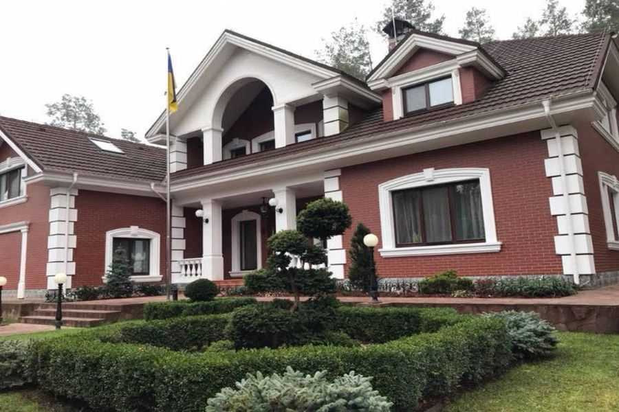В мережі з'явилися нові фото помешкання Луценка