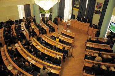 Суд змусить вінницьких обласних депутатів зібратися на сесію