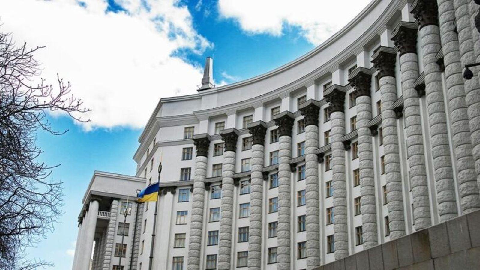 Відчуття, що ми летимо в літаку, в якому екіпаж сховався в туалеті