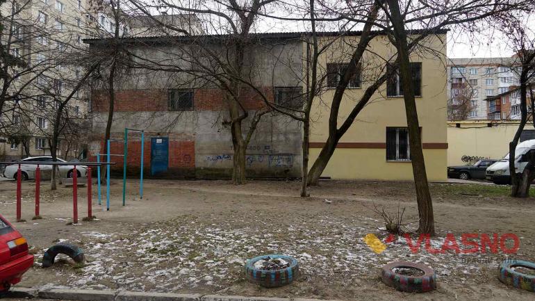 У Вінниці бізнес-партнер депутата міськарди та екс-мера отримав землю у дворі житлових будинків