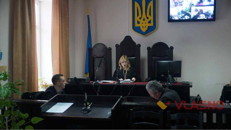 Голова профспілки на Вінниччині підозрюється у крадіжці 100 тисяч гривень та комп'ютера**