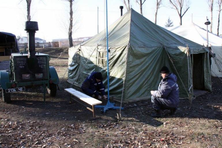 На гостину до рятувальників щодня приходять близько 20 безпритульних 