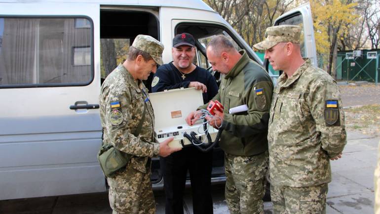 Вінницькі військові медики в ООС отримали &laquo;гуманітарку&raquo; з-за кордону
