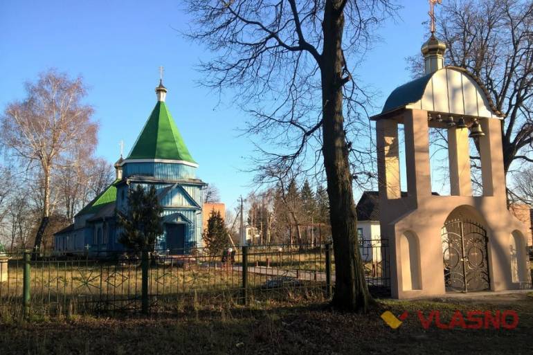 храм Різдва Пресвятої Богородиці у Хижинцях фото