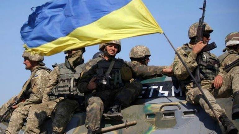 Під час бойових дій на Донбасі, військові захопили в полон трьох бойовиків