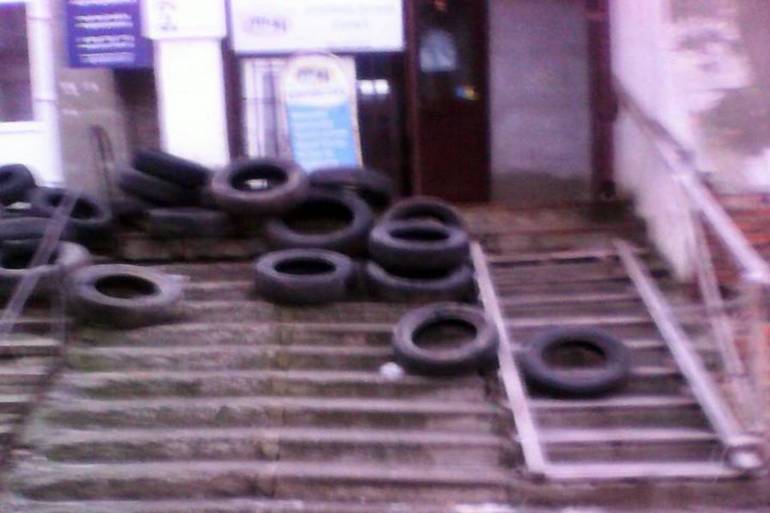Для волонтерки Таїси Гайди носять шини