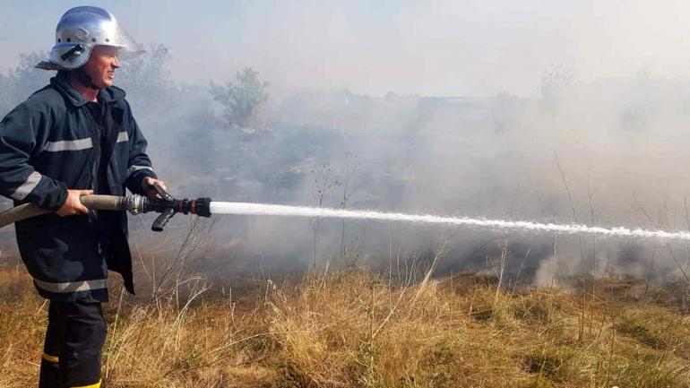 Понад 80 рятувальників гасило пожежі в екосистемах Вінниччини