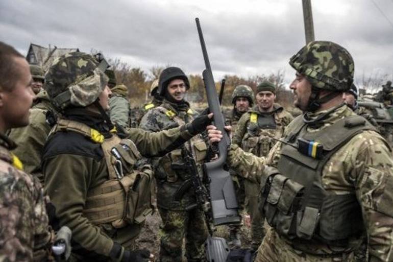 За минулу добу загинули два бійці АТО, ще десять &mdash; поранено