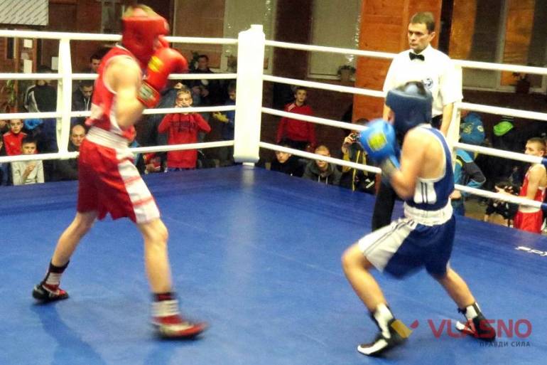 чемпіонат України з боксу серед юнаків фото