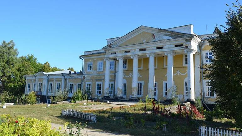 У селі на Вінниччині знаходиться палац &laquo;з двадцятидоларової банкноти&raquo; (ФОТО)