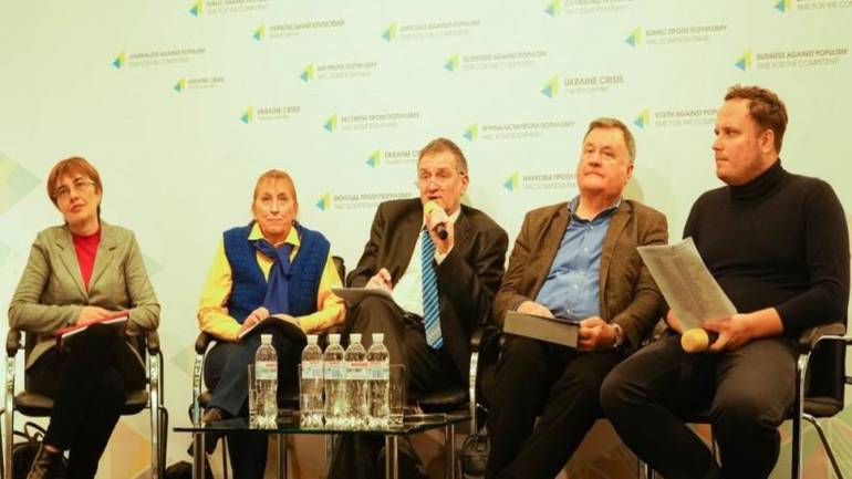 80% експертів вважають, що Майдан &laquo;безумовно переміг&raquo;