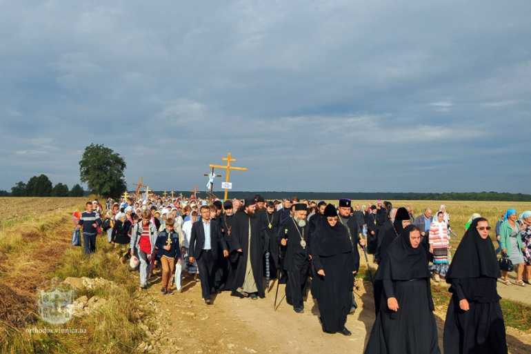 хресний хід в Іосафатову долину фото