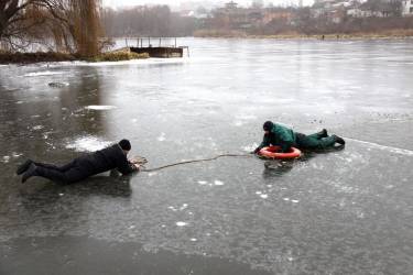 На Козятинщині троє школярів потонули на сільському ставку