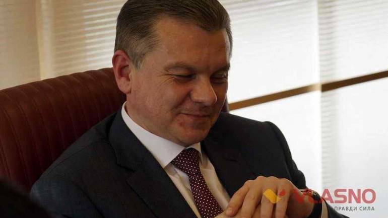 Німий зал, побиття людини та голосування за надання слова: як мер Вінниці звітує перед громадою