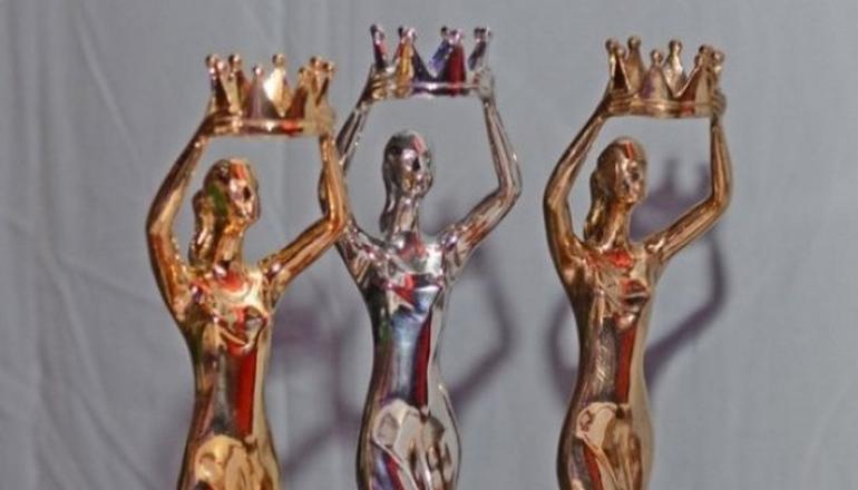 Двох вінничан коронували словом