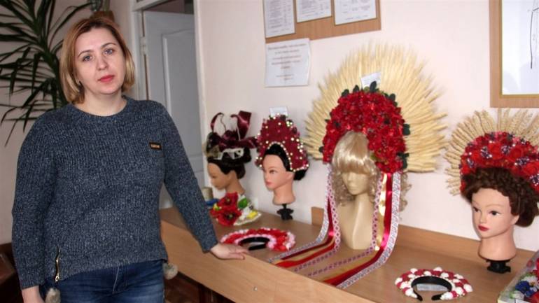 На Вінниччині студенти створили колекцію українських віночків