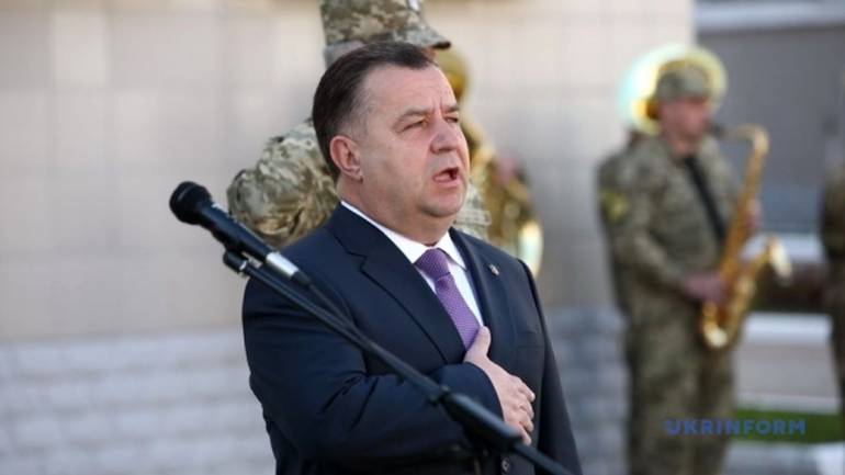 Міністр оборони України подав у відставку