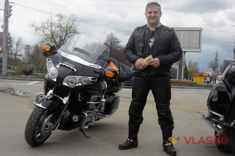 Байкери Вінниці закликали власників авто дотримуватися правил дорожнього руху