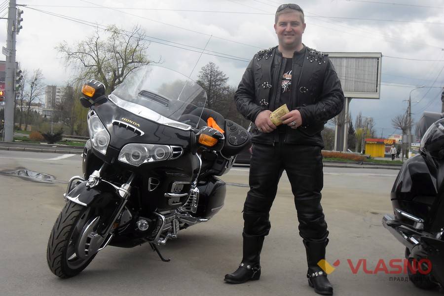 Байкери Вінниці закликали власників авто дотримуватися правил дорожнього руху