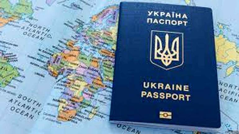 Подвійне громадянство: чи будуть карати українців