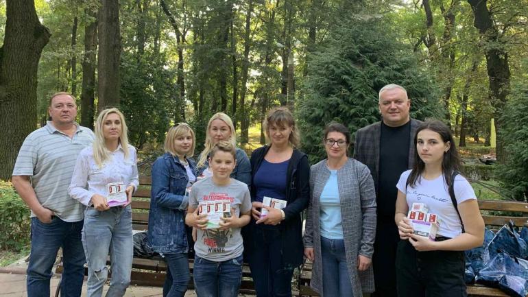 Депутати від &laquo;Батьківщини&raquo; надали допомогу &laquo;солодким&raquo; дітям