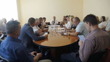 &laquo;Припиніть знущання над українцями&raquo; &ndash; вінницькі депутати вимагають зменшення ціни на газ