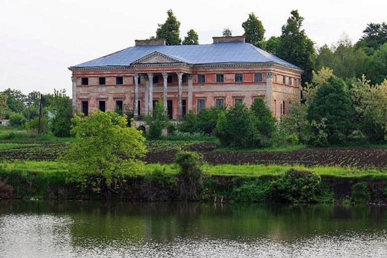 маєток у Серебринці фото