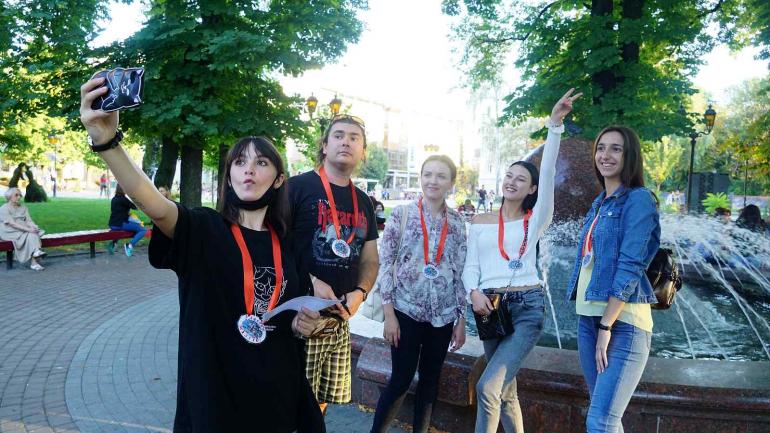 &laquo;Учасники бігають містом та дізнаються його історію&raquo;: Міс Вінниця 2020 влаштувала благодійний квест (ФОТО)