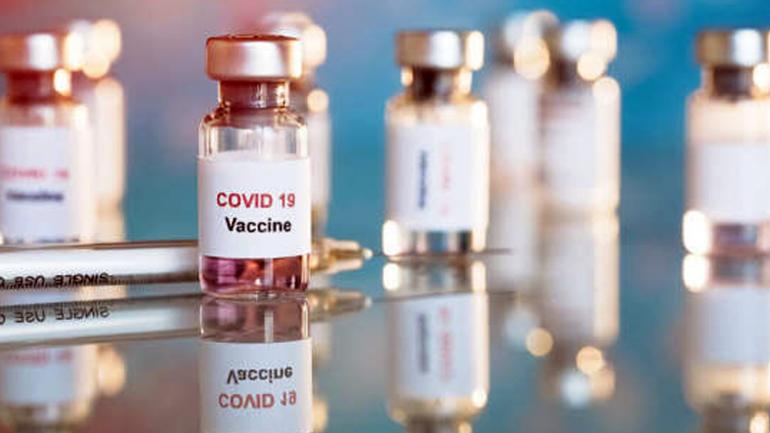 Володимиру Зеленському презентували зразок української вакцини проти COVID-19
