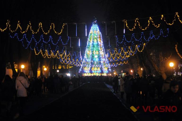 новорічна члинка у Вінниці фото