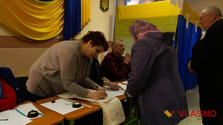 Вибори на Вінниччині: загублена печатка, п&rsquo;яні виборці, холодні приміщення